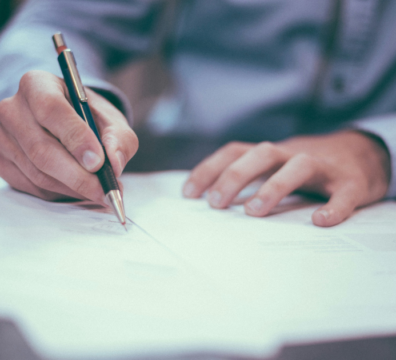 Ispunjavanje papira za prava roditelja